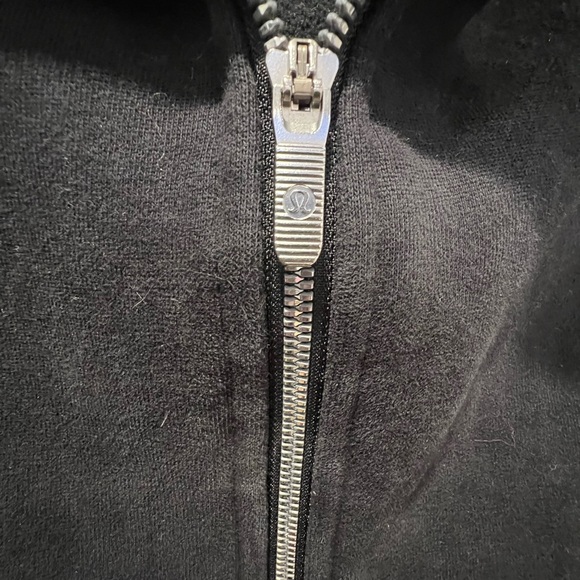 Lululemon jacket - Picture 4 of 5